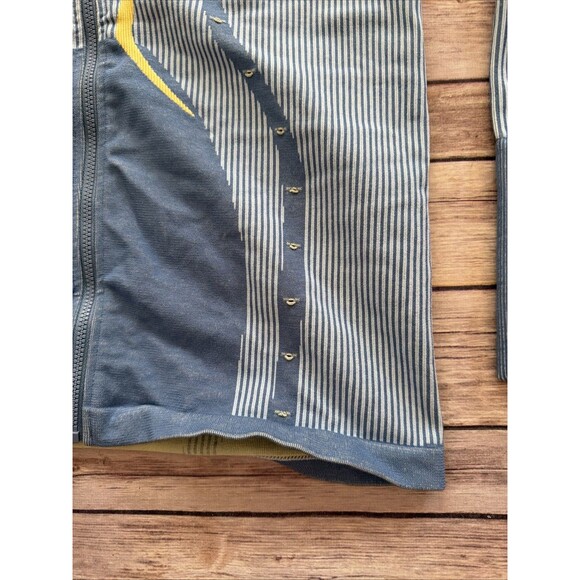 NWT Fabletics Blue Cassidy Seamless Moisture Wicking Jacket Size L/10 - Picture 2 of 8